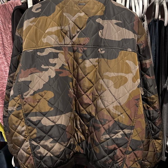 Calvin Klein Camo Bomber Jacket - Picture 3 of 4